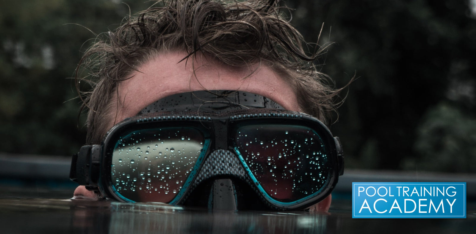 Does Chlorine Make Eyes Burn? Pool Training Academy